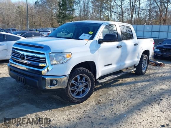 ✅ 2016 Toyota Tundra SR5 • VIN: 5TFEM5F1XGX106268 • Lot: 41674496. Listed on IAAI with 118,091 mi. Free auction sales archive from the USA and detailed vehicle history report at DreamBid. Image 18.