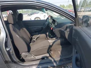 ✅ 2010 Hyundai Accent GS • VIN: KMHCM3AC6AU184555 • Лот: 42726214. Опубликован ранее на IAAI с пробегом 88 255 миль. Бесплатный доступ к архиву аукционных продаж из США и подробный отчёт об истории автомобиля на DreamBid. Изображение 5.