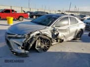 ✅ 2021 Toyota Camry SE • VIN: 4T1G11AK1MU420328 • Лот: 92451305. Опубликован ранее на Copart с пробегом 112 551 миль. Бесплатный доступ к архиву аукционных продаж из США и подробный отчёт об истории автомобиля на DreamBid. Изображение 1.