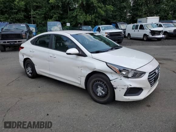 2019 Hyundai Accent SE z VIN 3KPC24A3XKE063978, wystawiony jako Copart lot #64745844 z przebiegiem 73 673 mil mil oraz Szkoda całkowita • Salvage title. Historia ofert i sprzedaży dostępna na DreamBid. Obrazek 4.