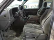 ✅ 2004 Chevrolet Silverado 1500 LS • VIN: 2GCEK13T941302313 • Lot: 43165525. Wystawiony na Copart z przebiegiem 185 885 mil. Bezpłatny archiwum sprzedaży aukcyjnych z USA i szczegółowy raport historii pojazdu na DreamBid. Zdjęcie 7.