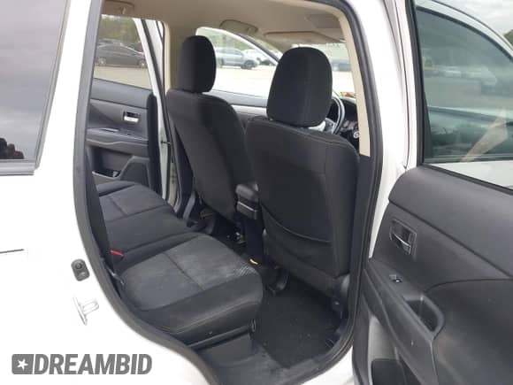 2018 Mitsubishi Outlander ES with VIN JA4AZ3A39JZ034210, listed as a IAAI auction lot 43236372 with 106,016 mi miles and . Bid and sale history available at DreamBid. Image 8.