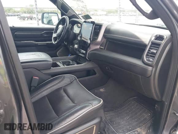 2019 Ram 1500 Limited z VIN 1C6SRFPT0KN519175, wystawiony jako IAAI lot #42545851 z przebiegiem 84 280 mil mil oraz . Historia ofert i sprzedaży dostępna na DreamBid. Obrazek 5.