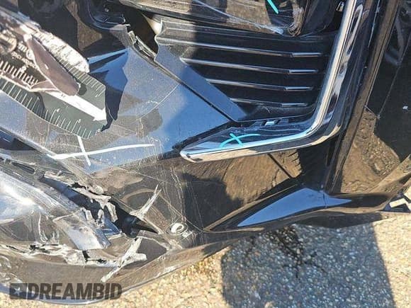 ✅ 2025 Chevrolet Traverse AWD High Country • VIN: 1GNEVKRS6SJ176899 • Lot: 43658756. Wystawiony na IAAI z przebiegiem 18 060 mil. Bezpłatny archiwum sprzedaży aukcyjnych z USA i szczegółowy raport historii pojazdu na DreamBid. Zdjęcie 31.