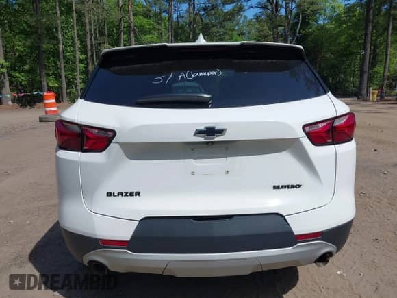 ✅ 2021 Chevrolet Blazer LT • VIN: 3GNKBBRA4MS504373 • Lot: 42123162. Listed on IAAI with 82,721 mi miles. Access the free auction sales archive from the USA and view a detailed vehicle history report at DreamBid. Image 17.