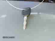 2002 Chevrolet Silverado 1500 LS z VIN 1GCEK19T12E205318, wystawiony jako IAAI lot #43510614 z przebiegiem 158 028 mil mil oraz . Historia ofert i sprzedaży dostępna na DreamBid. Obrazek 11.