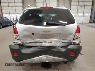 2012 Chevrolet Captiva Sport LS z VIN 3GNAL2EK4CS591729, wystawiony jako Copart lot #77488834 z przebiegiem 182 738 mil mil oraz Szkoda całkowita • Salvage title. Historia ofert i sprzedaży dostępna na DreamBid. Obrazek 6.