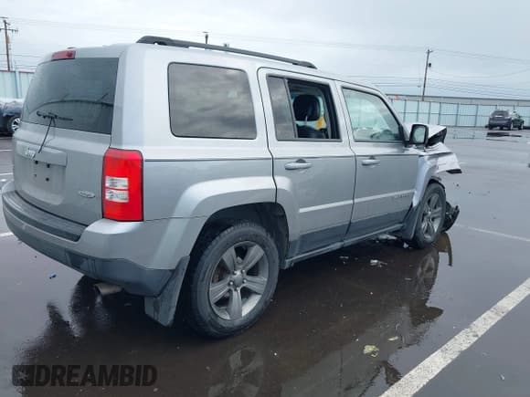 ✅ 2015 Jeep Patriot Latitude • VIN: 1C4NJRFB0FD354344 • Лот: 43358593. Опубликован ранее на IAAI с пробегом 71 698 миль. Бесплатный доступ к архиву аукционных продаж из США и подробный отчёт об истории автомобиля на DreamBid. Изображение 4.