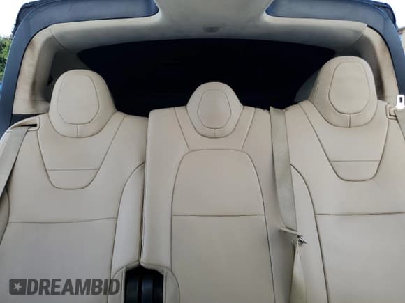 ✅ 2017 Tesla Model X 90D • VIN: 5YJXCDE23HF052176 • Lot: 91972145. Wystawiony na Copart z przebiegiem 71 029 mil. Bezpłatny archiwum sprzedaży aukcyjnych z USA i szczegółowy raport historii pojazdu na DreamBid. Zdjęcie 10.