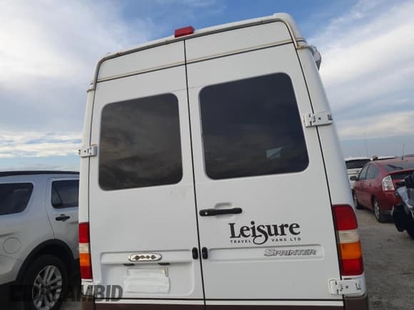 ✅ 2004 Dodge Sprinter • VIN: WD2PD744345627663 • Lot: 75661144. Listed on Copart with Not provided. Free auction sales archive from the USA and detailed vehicle history report at DreamBid. Image 6.