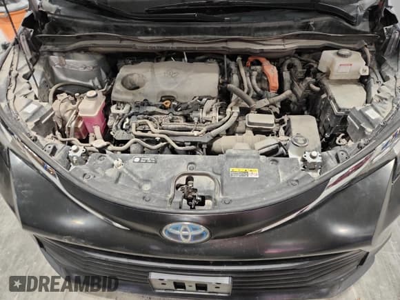 ✅ 2021 Toyota Sienna LE • VIN: 5TDKSKFC6MS035886 • Lot: 93126815. Listed on Copart with 255,807 mi. Free auction sales archive from the USA and detailed vehicle history report at DreamBid. Image 12.