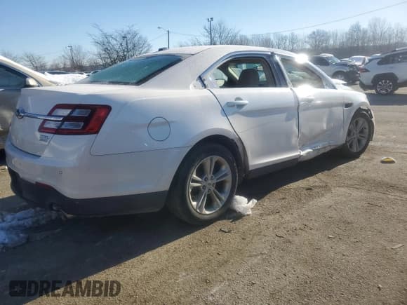 ✅ 2016 Ford Taurus SEL • VIN: 1FAHP2E95GG119915 • Лот: 88401305. Опубликован ранее на Copart с пробегом 96 486 миль. Бесплатный доступ к архиву аукционных продаж из США и подробный отчёт об истории автомобиля на DreamBid. Изображение 3.