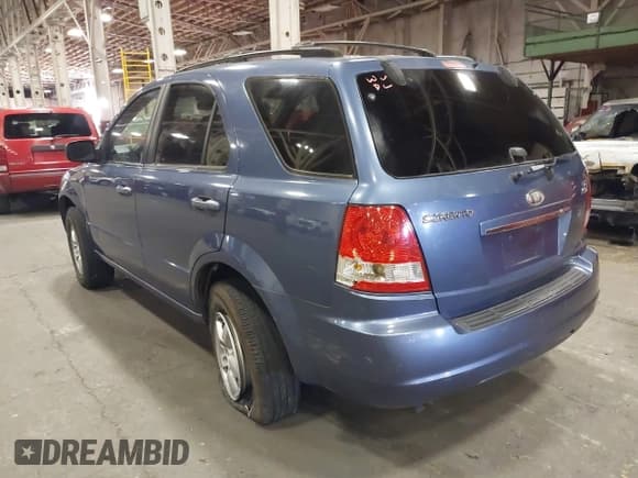 ✅ 2006 Kia Sorento LX • VIN: KNDJD733465572269 • Lot: 42466138. Wystawiony na IAAI z przebiegiem 167 886 mil. Bezpłatny archiwum sprzedaży aukcyjnych z USA i szczegółowy raport historii pojazdu na DreamBid. Zdjęcie 3.