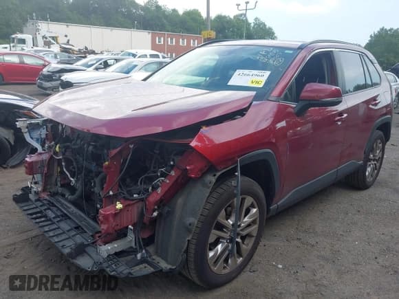 ✅ 2020 Toyota RAV4 XLE Premium • VIN: JTMA1RFV9LD062678 • Lot: 42664960. Wystawiony na IAAI z przebiegiem 94 005 mil. Bezpłatny archiwum sprzedaży aukcyjnych z USA i szczegółowy raport historii pojazdu na DreamBid. Zdjęcie 18.