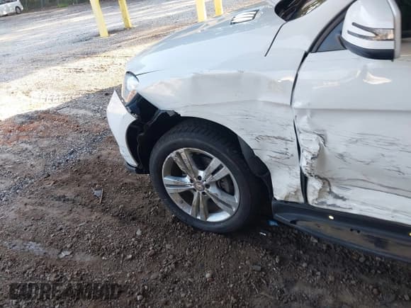 ✅ 2014 Mercedes-Benz M 350 • VIN: 4JGDA5HB0EA318487 • Lot: 43016576. Listed on IAAI with 133,000 mi. Free auction sales archive from the USA and detailed vehicle history report at DreamBid. Image 6.