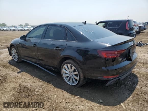 ✅ 2018 Audi A4 Premium • VIN: WAUDNAF41JA111443 • Лот: 59252985. Опубликован ранее на Copart с пробегом 74 193 миль. Бесплатный доступ к архиву аукционных продаж из США и подробный отчёт об истории автомобиля на DreamBid. Изображение 2.
