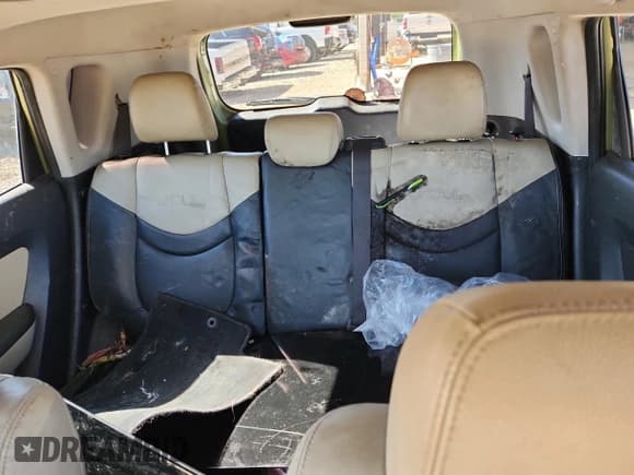 ✅ 2011 Kia Soul + • VIN: KNDJT2A25B7334199 • Lot: 70321195. Wystawiony na Copart z przebiegiem Nie podano. Bezpłatny archiwum sprzedaży aukcyjnych z USA i szczegółowy raport historii pojazdu na DreamBid. Zdjęcie 10.