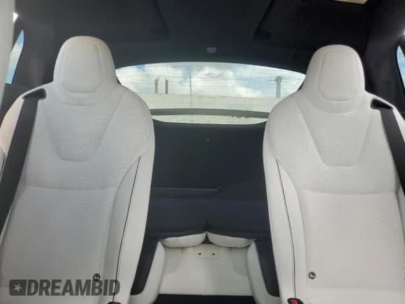 ✅ 2023 Tesla Model X Plaid • VIN: 7SAXCBE67PF384100 • Lot: 60360815. Wystawiony na Copart z przebiegiem Nie podano. Bezpłatny archiwum sprzedaży aukcyjnych z USA i szczegółowy raport historii pojazdu na DreamBid. Zdjęcie 10.