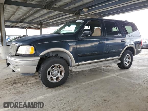 ✅ 2001 Ford Expedition Eddie Bauer • VIN: 1FMPU18L41LA85511 • Лот: 47688185. Опубликован ранее на Copart с пробегом 194 633 миль. Бесплатный доступ к архиву аукционных продаж из США и подробный отчёт об истории автомобиля на DreamBid. Изображение 1.