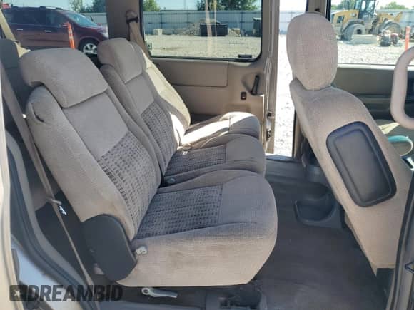 2003 Chevrolet Venture w/LT 1SD Pkg z VIN 1GNDX03E63D124945, wystawiony jako Copart lot #70747535 z przebiegiem 241 123 mil mil oraz Nie do naprawy • Non repairable. Historia ofert i sprzedaży dostępna na DreamBid. Obrazek 11.