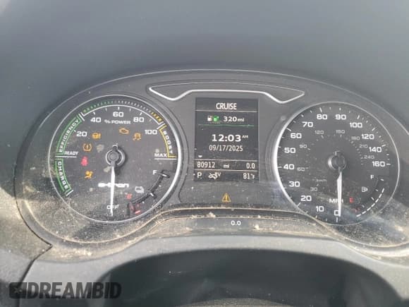 ✅ 2017 Audi A3 e-tron Sportback Premium Plus • VIN: WAUTPBFF2HA103620 • Lot: 80679375. Wystawiony na Copart z przebiegiem 80 912 mil. Bezpłatny archiwum sprzedaży aukcyjnych z USA i szczegółowy raport historii pojazdu na DreamBid. Zdjęcie 9.