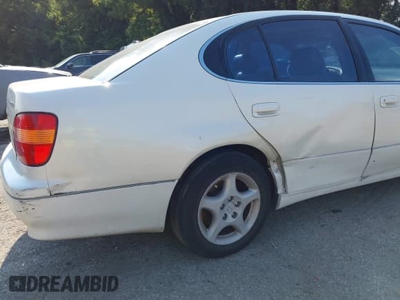 ✅ 1999 Lexus GS 300 • VIN: JT8BD68SXX0078395 • Lot: 42946332. Listed on IAAI with Not provided. Free auction sales archive from the USA and detailed vehicle history report at DreamBid. Image 6.