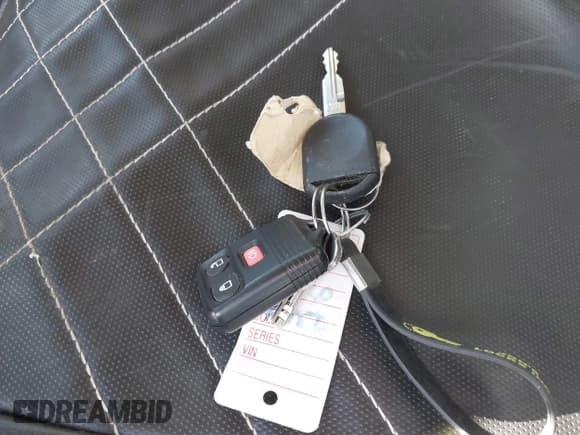 ✅ 2010 Ford F-150 XL • VIN: 1FTFW1EV8AFC26742 • Лот: 43613052. Опубликован ранее на IAAI с пробегом 193 871 миль. Бесплатный доступ к архиву аукционных продаж из США и подробный отчёт об истории автомобиля на DreamBid. Изображение 11.