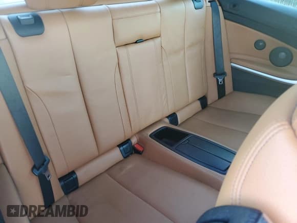 ✅ 2019 BMW 4 Series 440i • VIN: WBA4Z5C5XKEE17045 • Lot: 74325114. Wystawiony na Copart z przebiegiem 82 911 mil. Bezpłatny archiwum sprzedaży aukcyjnych z USA i szczegółowy raport historii pojazdu na DreamBid. Zdjęcie 10.