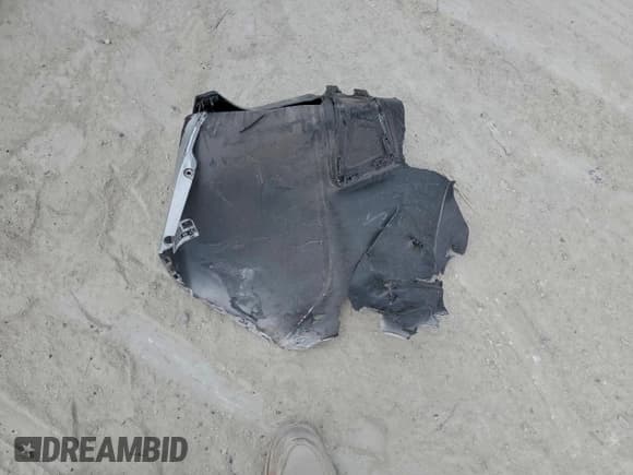 ✅ 2016 Honda Fit LX • VIN: JHMGK5H53GS006989 • Lot: 94464495. Listed on Copart with 106,629 mi. Free auction sales archive from the USA and detailed vehicle history report at DreamBid. Image 12.