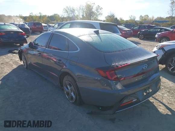 ✅ 2022 Hyundai Sonata SE • VIN: 5NPEG4JA9NH141076 • Lot: 43418491. Listed on IAAI with 42,992 mi. Free auction sales archive from the USA and detailed vehicle history report at DreamBid. Image 3.
