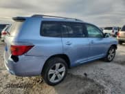 ✅ 2008 Toyota Highlander Sport • VIN: JTEES43A382105008 • Лот: 86886855. Опубликован ранее на Copart с пробегом 217 685 миль. Бесплатный доступ к архиву аукционных продаж из США и подробный отчёт об истории автомобиля на DreamBid. Изображение 3.
