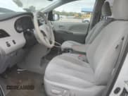 ✅ 2014 Toyota Sienna LE • VIN: 5TDKK3DC1ES482975 • Lot: 89934545. Listed on Copart with 128,305 mi. Free auction sales archive from the USA and detailed vehicle history report at DreamBid. Image 7.