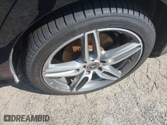 ✅ 2018 Mercedes-Benz E 300 • VIN: WDDZF4KB7JA370407 • Lot: 42799619. Listed on IAAI with Not provided. Free auction sales archive from the USA and detailed vehicle history report at DreamBid. Image 12.