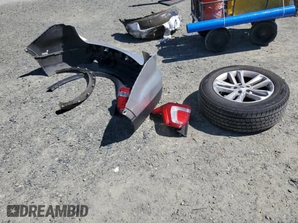 ✅ 2016 Ford Explorer • VIN: 1FM5K7BH0GGA51832 • Лот: 50703305. Опубликован ранее на Copart с пробегом 107 537 миль. Бесплатный доступ к архиву аукционных продаж из США и подробный отчёт об истории автомобиля на DreamBid. Изображение 15.