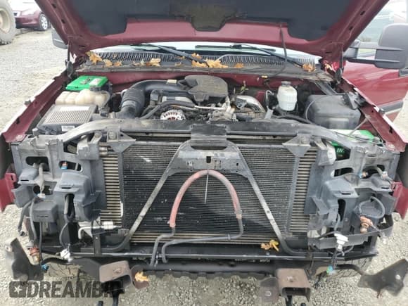 ✅ 2005 Chevrolet Silverado 2500HD LS • VIN: 1GCHK23275F933680 • Lot: 90767445. Wystawiony na Copart z przebiegiem 198 469 mil. Bezpłatny archiwum sprzedaży aukcyjnych z USA i szczegółowy raport historii pojazdu na DreamBid. Zdjęcie 11.