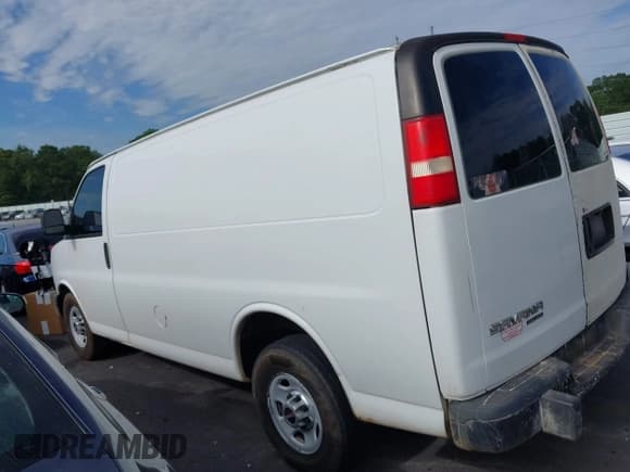 ✅ 2014 GMC Savana Cargo • VIN: 1GTW7FCA7E1910095 • Лот: 42980511. Опубликован ранее на IAAI с пробегом 229 352 миль. Бесплатный доступ к архиву аукционных продаж из США и подробный отчёт об истории автомобиля на DreamBid. Изображение 14.