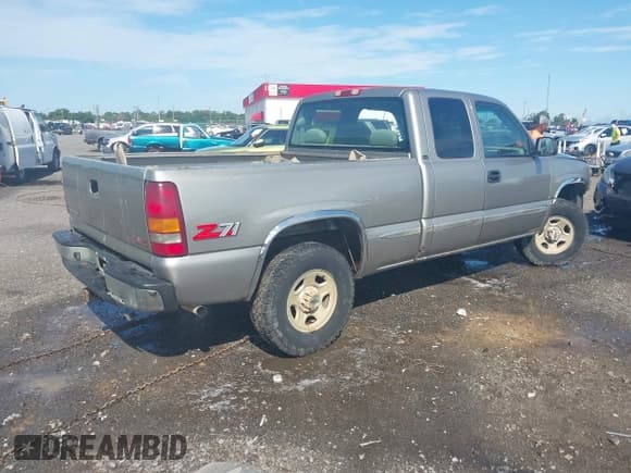 ✅ 1999 GMC Sierra 1500 SLE • VIN: 1GTEK19T1XE523527 • Лот: 42622644. Опубликован ранее на IAAI с пробегом 369 832 миль. Бесплатный доступ к архиву аукционных продаж из США и подробный отчёт об истории автомобиля на DreamBid. Изображение 4.