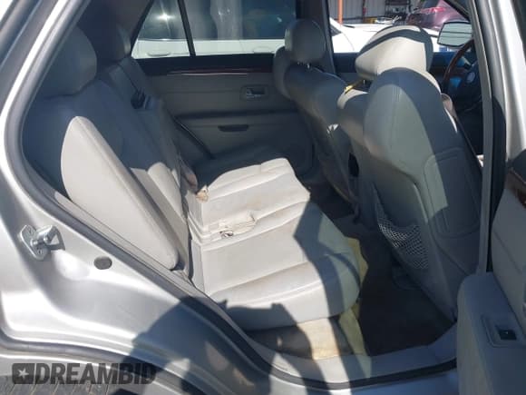 ✅ 2007 Cadillac SRX • VIN: 1GYEE63A870141367 • Lot: 43641067. Wystawiony na IAAI z przebiegiem 172 274 mil. Bezpłatny archiwum sprzedaży aukcyjnych z USA i szczegółowy raport historii pojazdu na DreamBid. Zdjęcie 8.