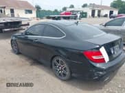 ✅ 2014 Mercedes-Benz C 250 • VIN: WDDGJ4HB3EG281529 • Lot: 39834180. Wystawiony na IAAI z przebiegiem Nie podano. Bezpłatny archiwum sprzedaży aukcyjnych z USA i szczegółowy raport historii pojazdu na DreamBid. Zdjęcie 3.
