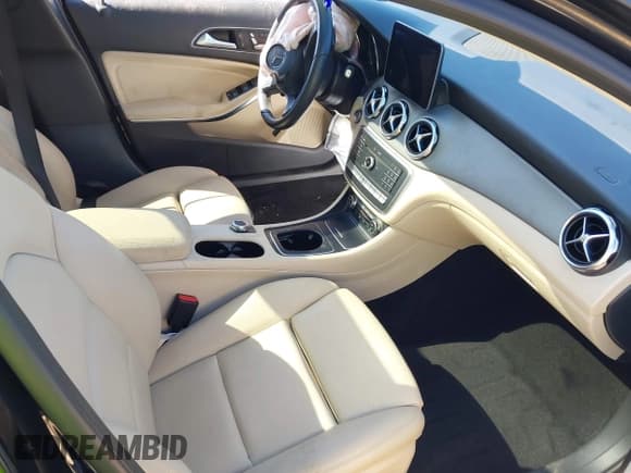 ✅ 2018 Mercedes-Benz GLA 250 • VIN: WDCTG4GB4JJ407395 • Lot: 42530423. Listed on IAAI with 83,369 mi. Free auction sales archive from the USA and detailed vehicle history report at DreamBid. Image 5.