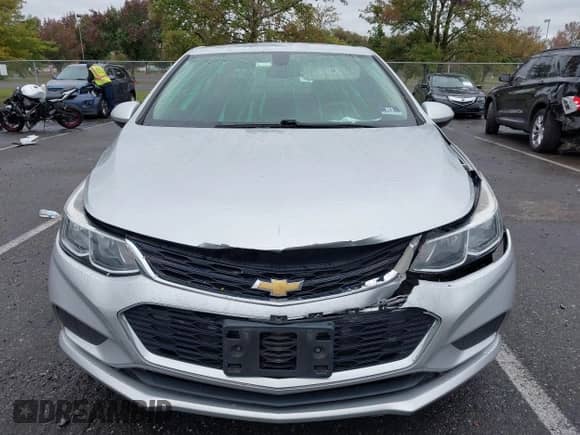 2018 Chevrolet Cruze LS с VIN 1G1BC5SM3J7125850, выставлен на аукционе IAAI как лот 43408913 с пробегом 135 200 миль миль и . История ставок и продаж доступна на DreamBid. Изображение 6.