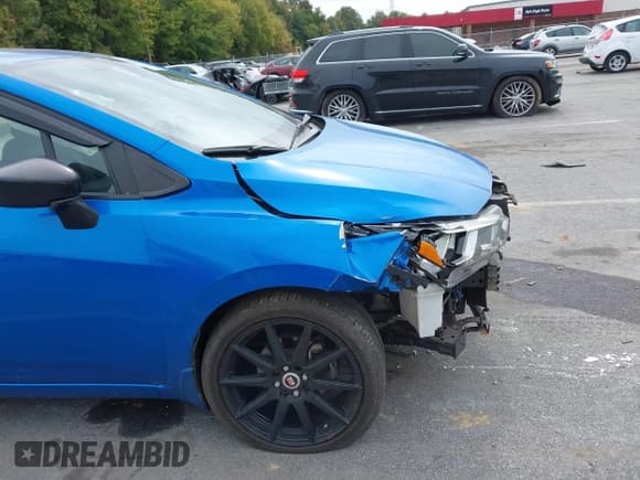 ✅ 2020 Nissan Versa S • VIN: 3N1CN8DV3LL801647 • Lot: 43391219. Wystawiony na IAAI z przebiegiem 123 549 mil. Bezpłatny archiwum sprzedaży aukcyjnych z USA i szczegółowy raport historii pojazdu na DreamBid. Zdjęcie 19.