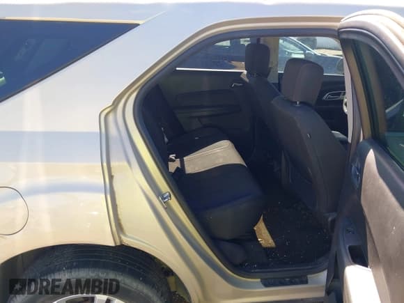 ✅ 2012 Chevrolet Equinox LS • VIN: 2GNALBEK9C6322981 • Lot: 43638122. Wystawiony na IAAI z przebiegiem 230 430 mil. Bezpłatny archiwum sprzedaży aukcyjnych z USA i szczegółowy raport historii pojazdu na DreamBid. Zdjęcie 8.