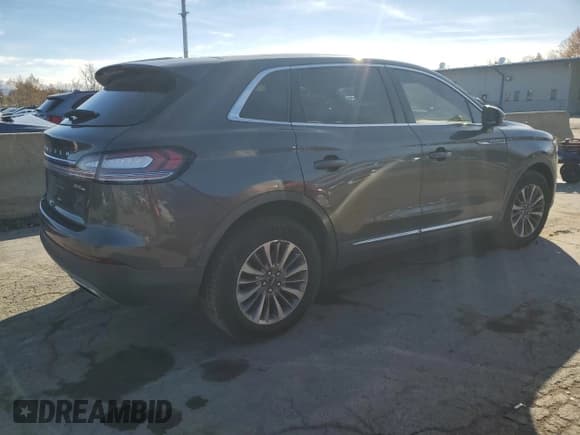 ✅ 2020 Lincoln Nautilus Standard • VIN: 2LMPJ8J93LBL12159 • Lot: 90145835. Listed on Copart with 150,358 mi. Free auction sales archive from the USA and detailed vehicle history report at DreamBid. Image 3.