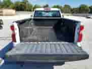 2022 Chevrolet Silverado 1500 Work Truck z VIN 3GCNWAED2NG165072, wystawiony jako Copart lot #49977855 z przebiegiem 29 435 mil mil oraz Szkoda całkowita • Salvage title. Historia ofert i sprzedaży dostępna na DreamBid. Obrazek 10.