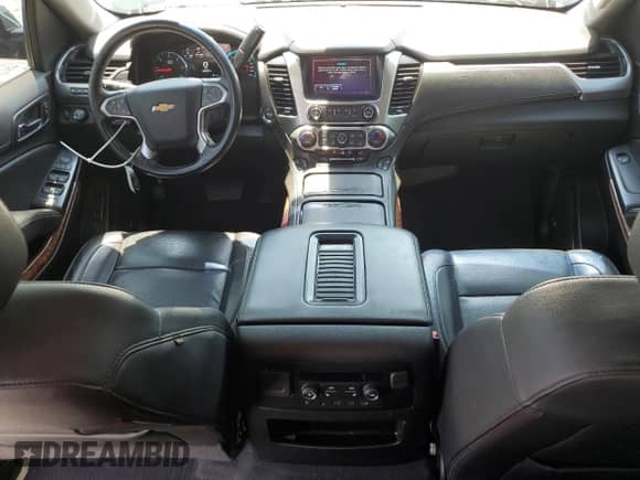 2020 Chevrolet Tahoe Premier z VIN 1GNSKCKCXLR105115, wystawiony jako Copart lot #69403385 z przebiegiem 108 319 mil mil oraz Szkoda całkowita • Salvage title. Historia ofert i sprzedaży dostępna na DreamBid. Obrazek 8.