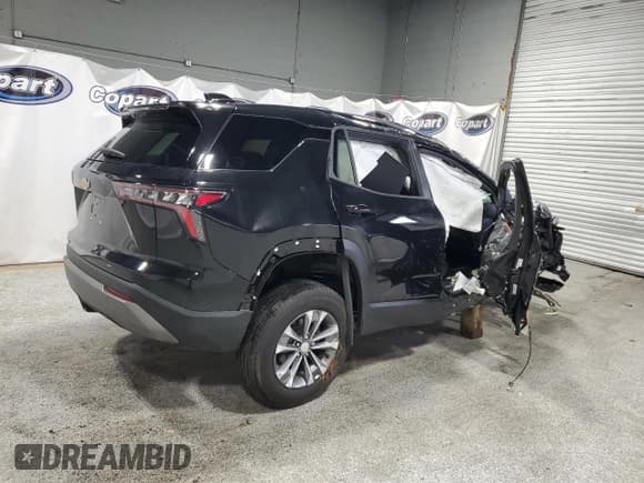 ✅ 2025 Chevrolet Equinox FWD LT • VIN: 3GNAXHEG2SL308868 • Lot: 69357215. Wystawiony na Copart z przebiegiem 9 187 mil. Bezpłatny archiwum sprzedaży aukcyjnych z USA i szczegółowy raport historii pojazdu na DreamBid. Zdjęcie 3.