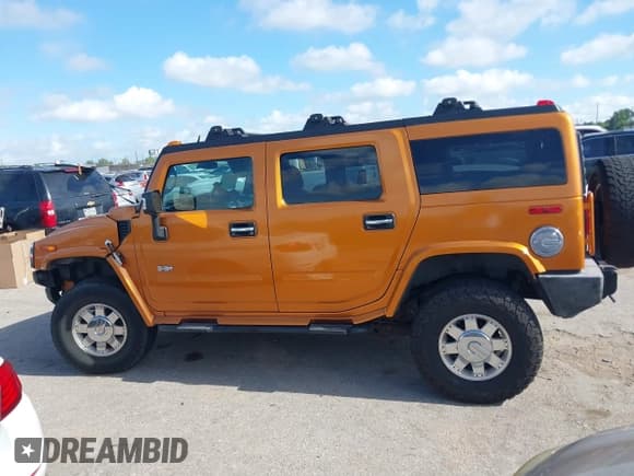 ✅ 2006 Hummer H2 • VIN: 5GRGN23UX6H116180 • Lot: 42821522. Wystawiony na IAAI z przebiegiem 137 289 mil. Bezpłatny archiwum sprzedaży aukcyjnych z USA i szczegółowy raport historii pojazdu na DreamBid. Zdjęcie 14.