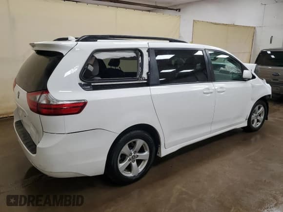 ✅ 2020 Toyota Sienna LE Auto Access Seat • VIN: 5TDKZ3DC6LS071824 • Lot: 55056285. Listed on Copart with 100,214 mi. Free auction sales archive from the USA and detailed vehicle history report at DreamBid. Image 3.