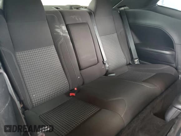 ✅ 2015 Dodge Challenger SXT • VIN: 2C3CDZAG2FH821076 • Lot: 45883864. Wystawiony na Copart z przebiegiem 80 885 mil. Bezpłatny archiwum sprzedaży aukcyjnych z USA i szczegółowy raport historii pojazdu na DreamBid. Zdjęcie 10.